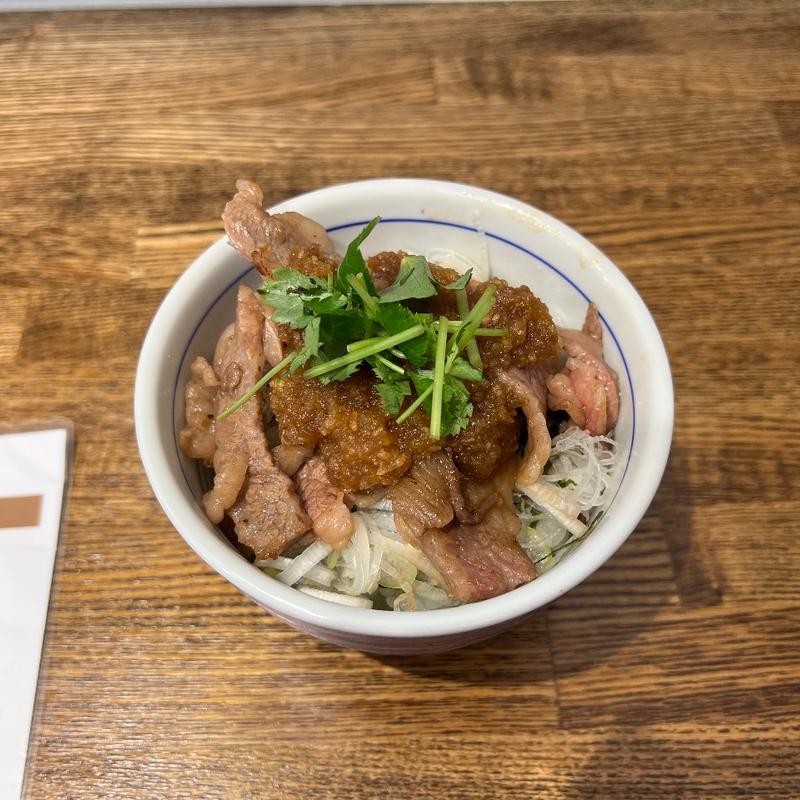 和牛炙り丼(㐂りん食堂)