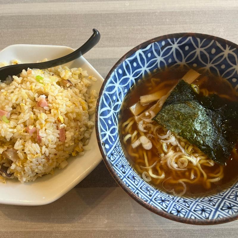 チャーハン半ラーメン(柳明館 戸田店)