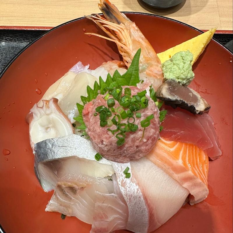 大江戸大漁丼(築地海鮮丼 大江戸 豊洲市場内店)