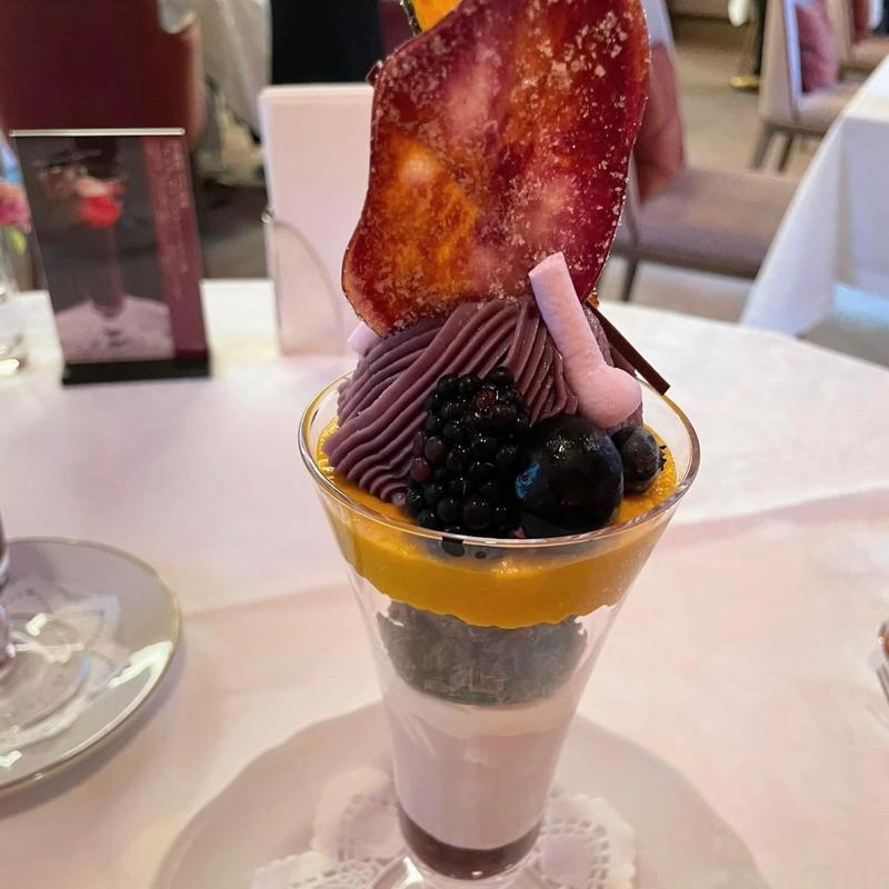 カボチャのプリンと紅芋のパフェ(資生堂パーラー サロン・ド・カフェ 銀座本店)