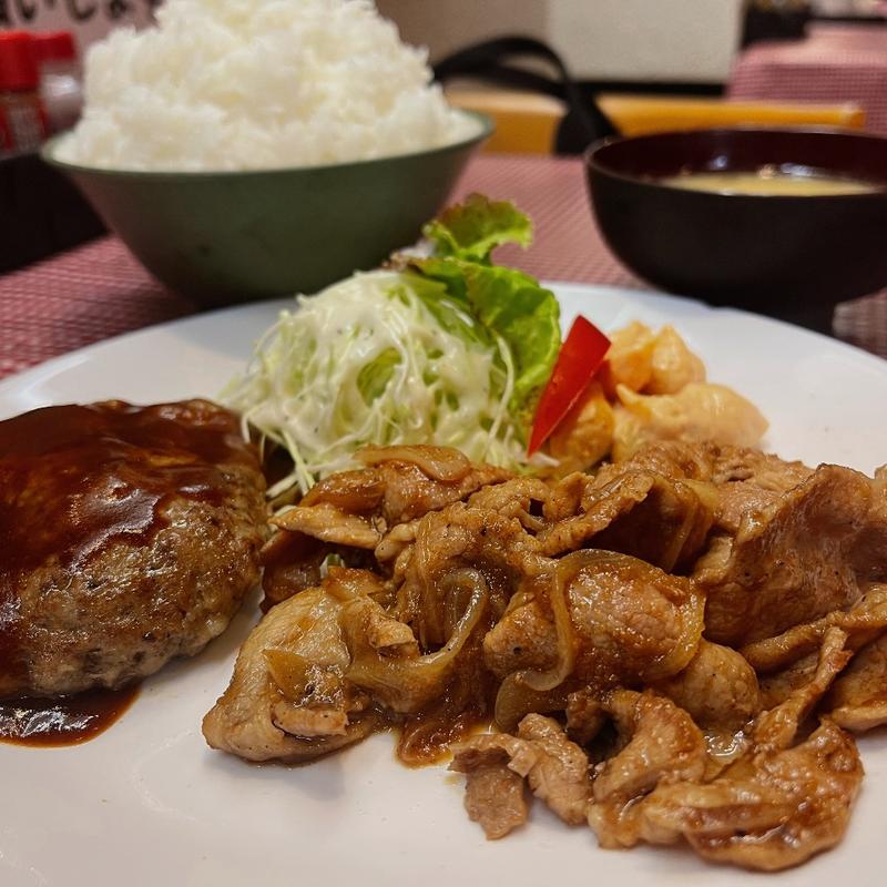 ポークしょうが焼きとハンバーグの盛り合わせ　大盛り(しょうが亭)