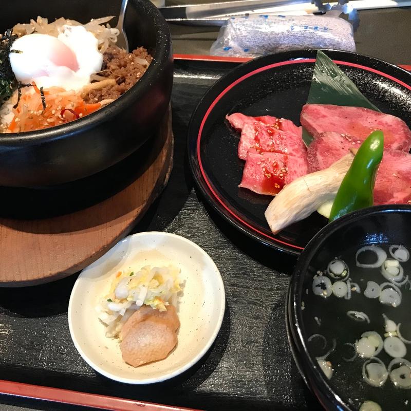 石焼きビビンバランチ(米澤牛DINING べこや )