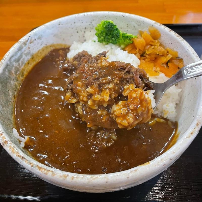 牛すじカレー(かれーやYUU （カレーヤユー）)