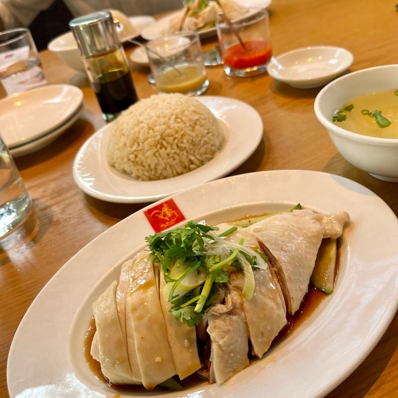 スチームチキンライス(威南記海南鶏飯 日本本店 （Wee Nam Kee Chicken Rice/ウィーナムキーチキンライス）)