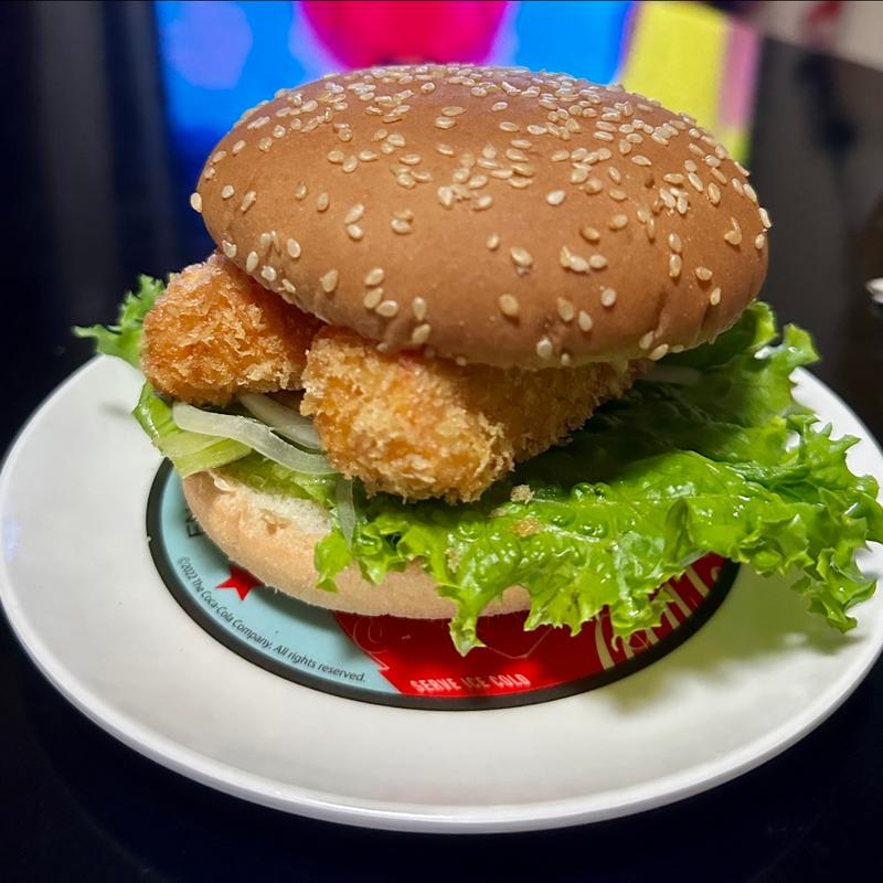 サーモンフライバーガー(コストコホールセール 千葉ニュータウン倉庫店)