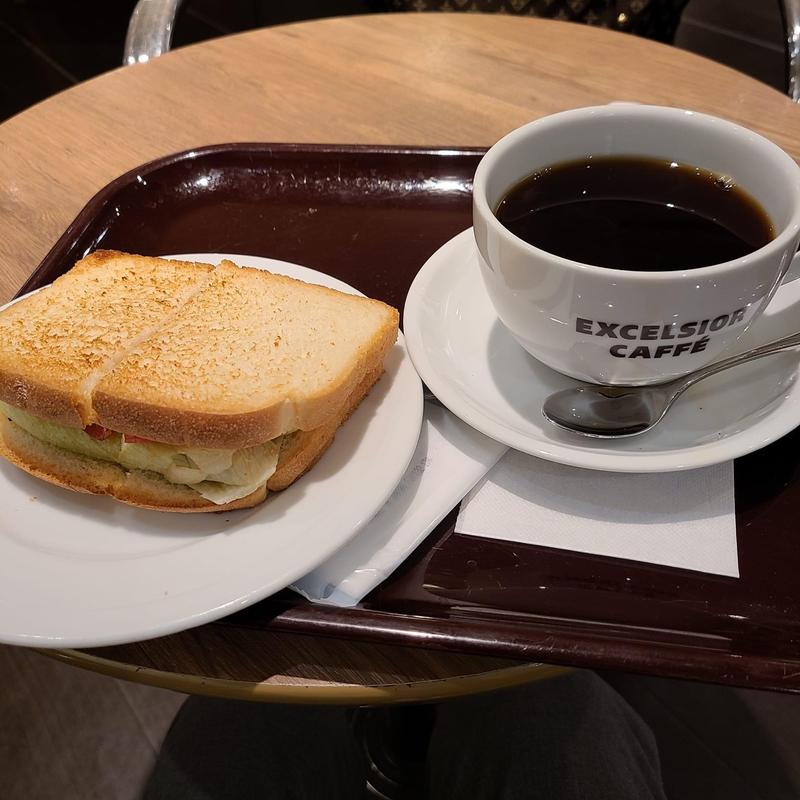 ジャンボハムサンド(エクセルシオール カフェ 新宿アイランド店)