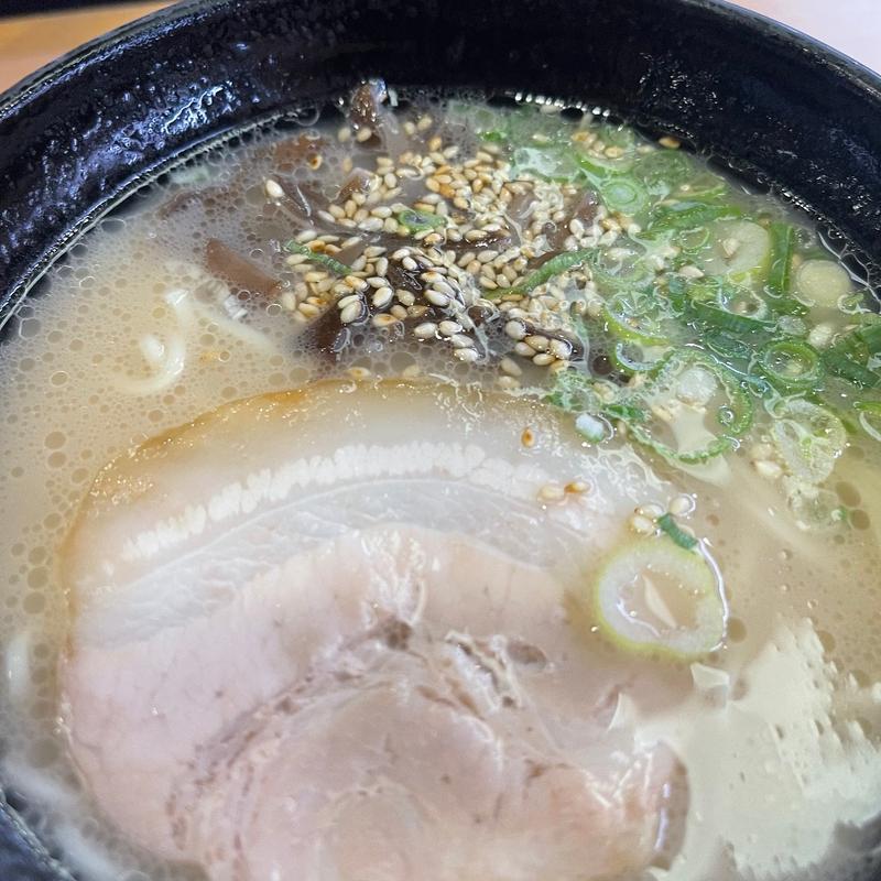 博多一双監修 博多豚骨ラーメン(かっぱ寿司 三木店)