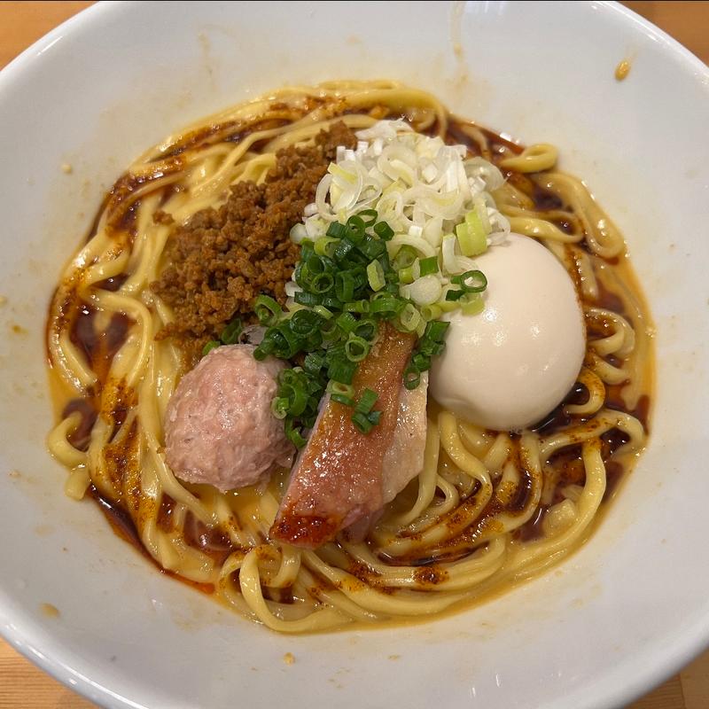 よくばり汁なし担々麺(博多水炊きらーめん うかんむり )
