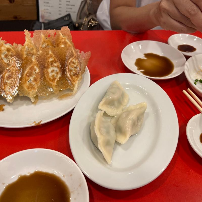 焼き餃子・水餃子(山東餃子本舗 江古田店)