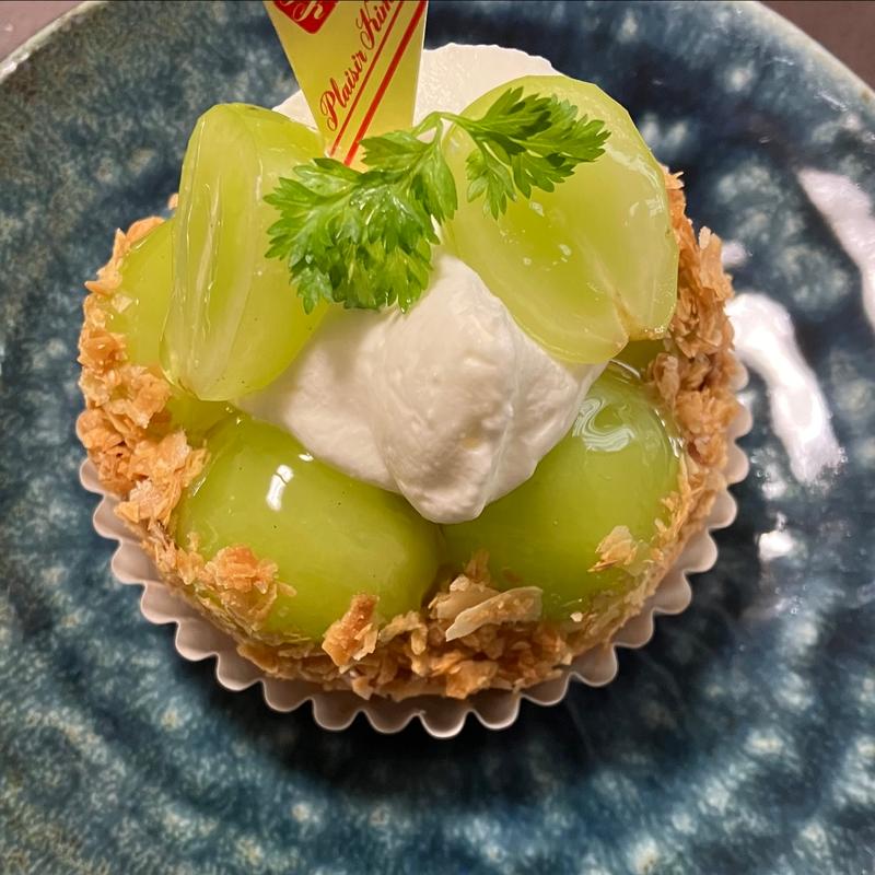 シャインマスカットのタルト(PKiA Cafe)