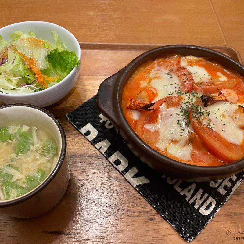 エビとトマトとモッツァレラのドリア(ドリアリーボ （Doriarivo）)