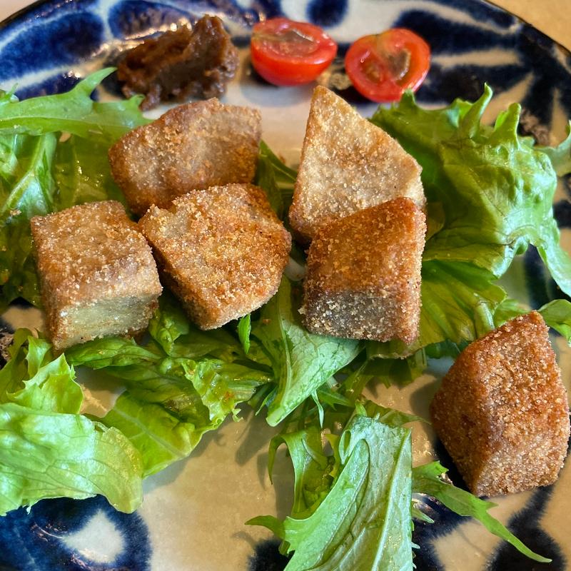 田芋の唐揚げ(魚の肴と島料理 あじまー商店)