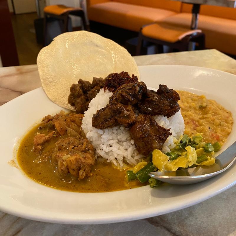 スリランカワンプレートランチ+砂肝アンブルティアル(アチャラ・ナータ)