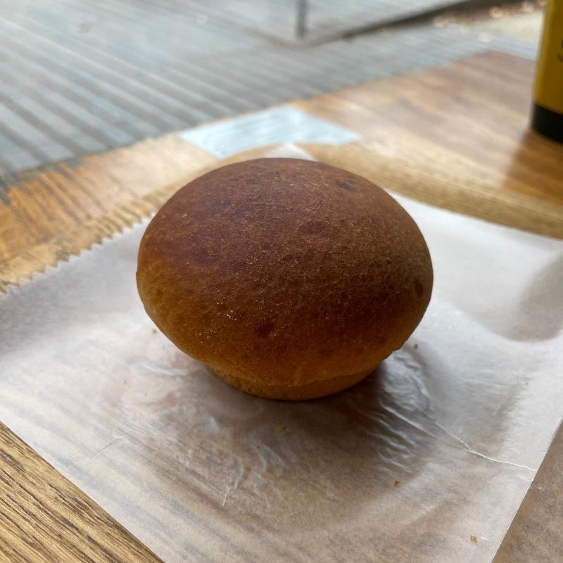 クリームパン(沢村 （SAWAMURA）)