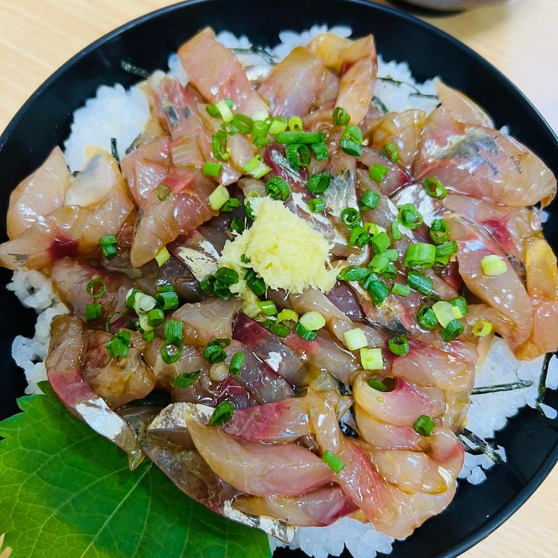 あじ丼(にし与)