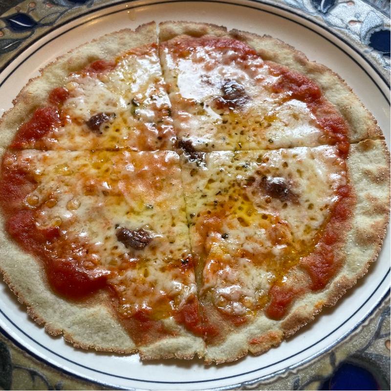 そばピザ(山の実 （やまのみ）)