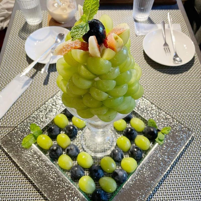 シャインマスカットパフェ(ザ・リビング)