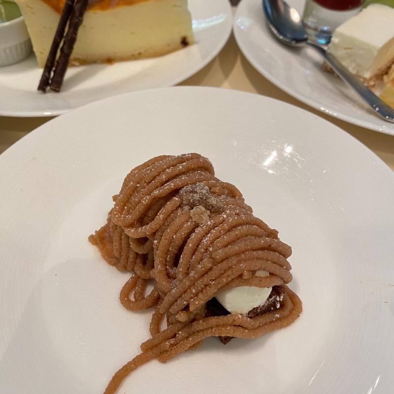 手絞りモンブラン(京王プラザホテル　スーパーブッフェ　グラスコート)