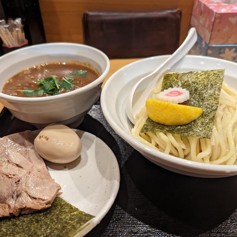 濃厚煮干しつけ麺・大（300g）(つけ麺 蕾 本家)