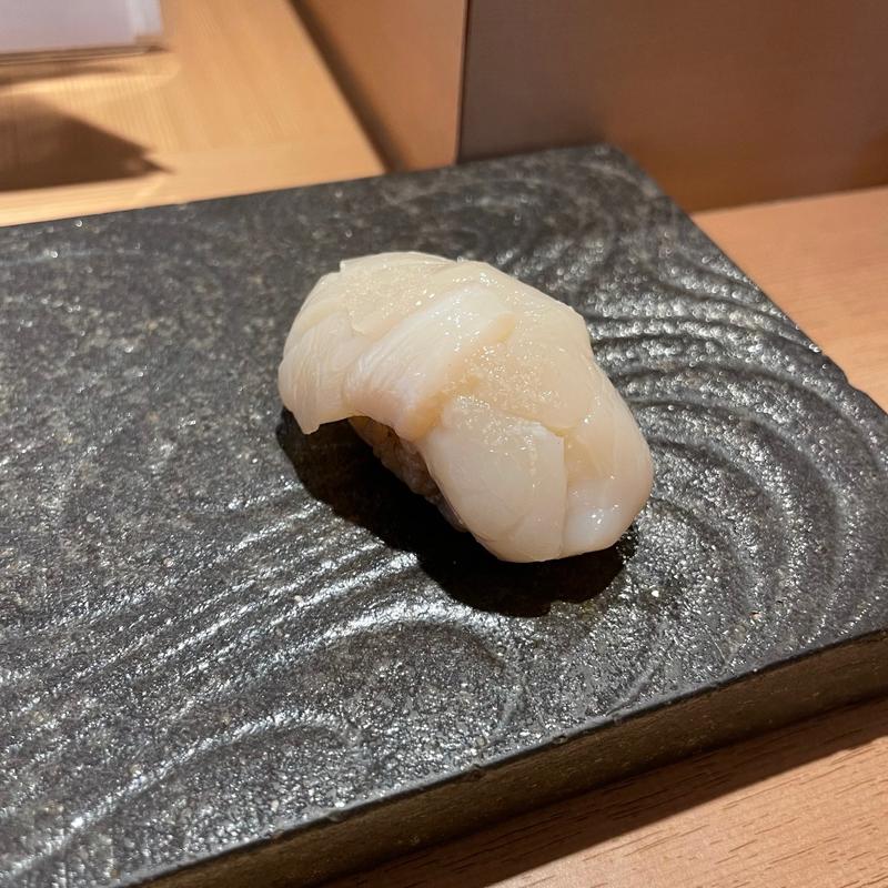 ホタテ(鮨 仙酢 本店)