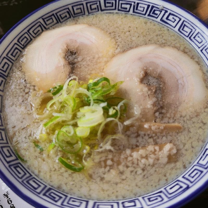 ノムノムこってり醤油らーめん(ウリナム食堂)