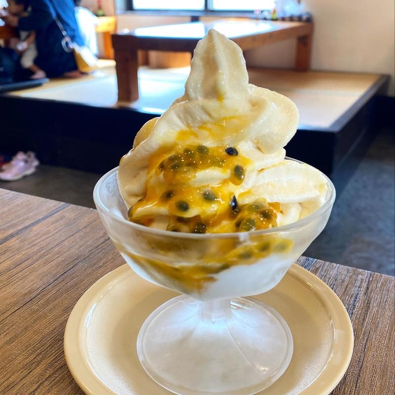 マンゴー×パッションフルーツソフトクリーム(TODAYS SOFT SERVE)