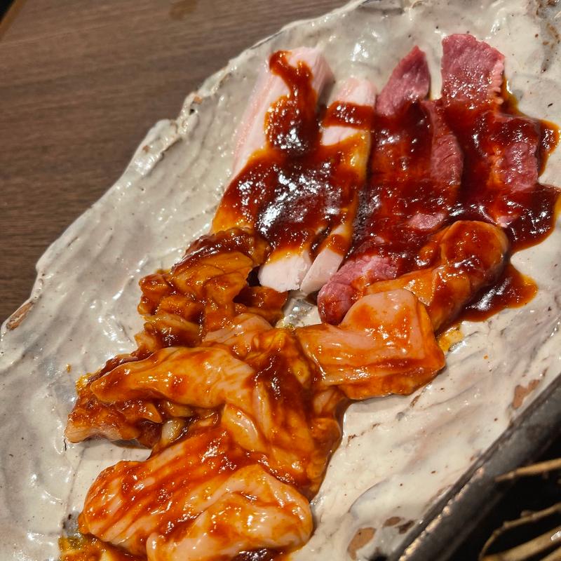 ホルモン味比べ(月島屋 （つきしまや）)