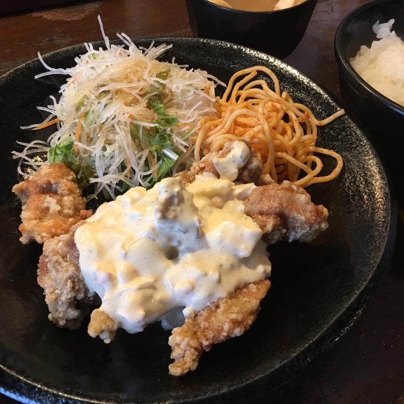 濃厚タルタルチキン南蛮定食(炭焼地鶏鳥健 本町本店)