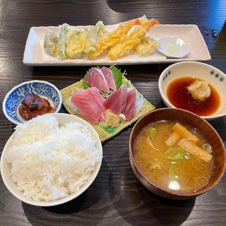 天ぷら定食(三浦半島地魚料理 わだつみ)