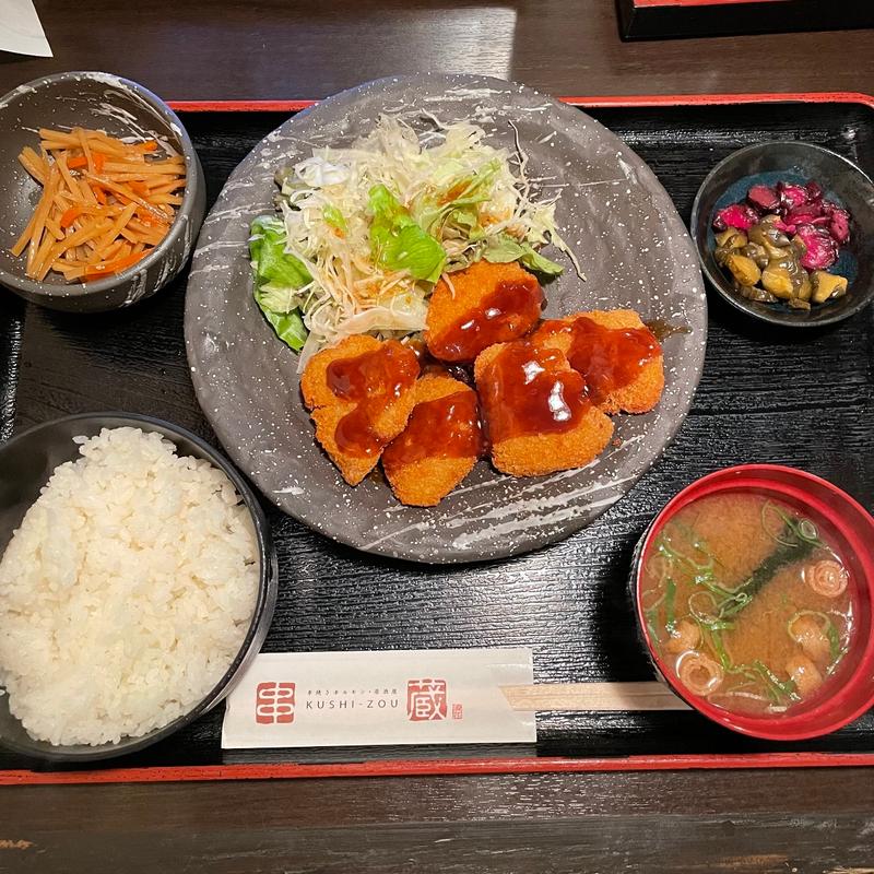 ヒレカツ定食(串蔵)