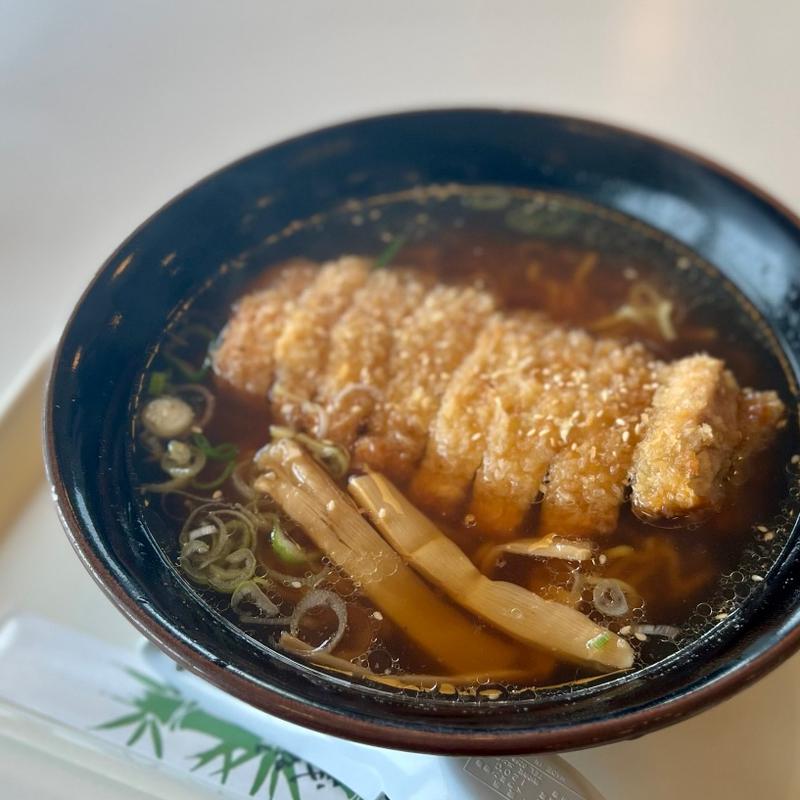 カツラーメン(ポロピナイ食堂)