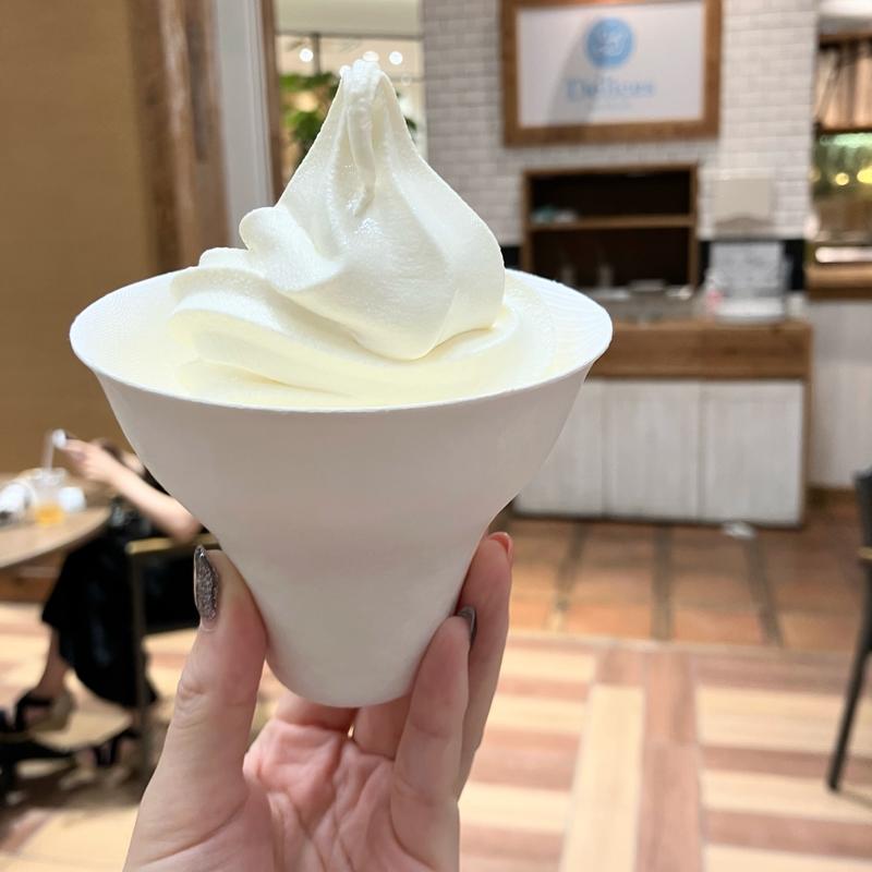 北海道ソフトクリーム(デリス タルト&カフェ グランツリー武蔵小杉店)