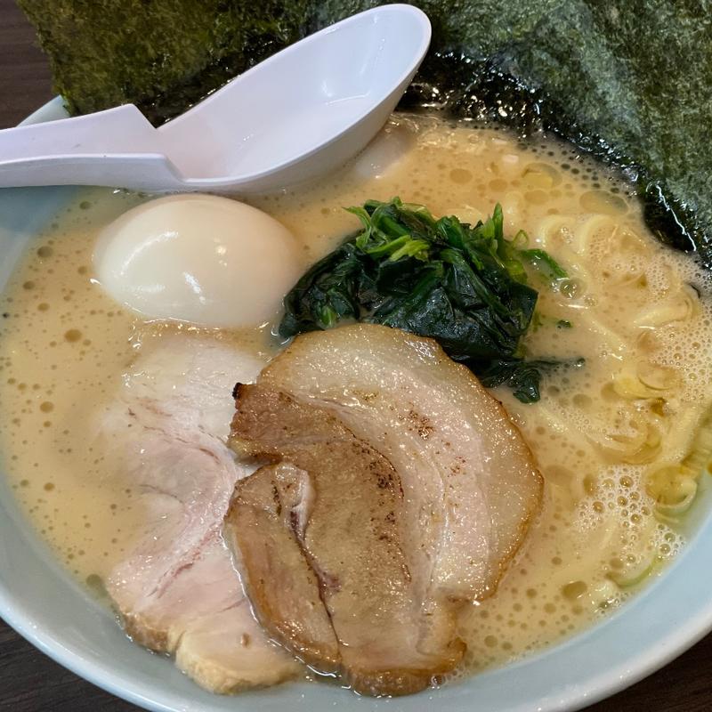 魂心らーめん(醤油)(横浜家系ラーメン 中央林間 魂心家)