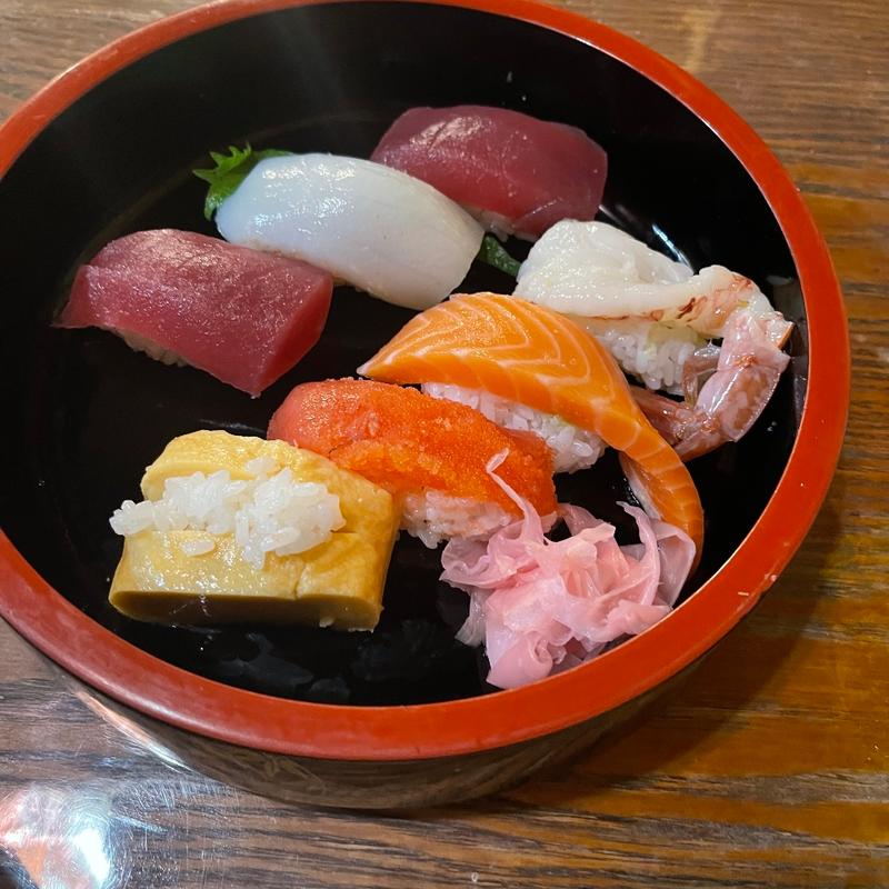 おてがる寿司(味の食彩館(あじのしょくさいかん))