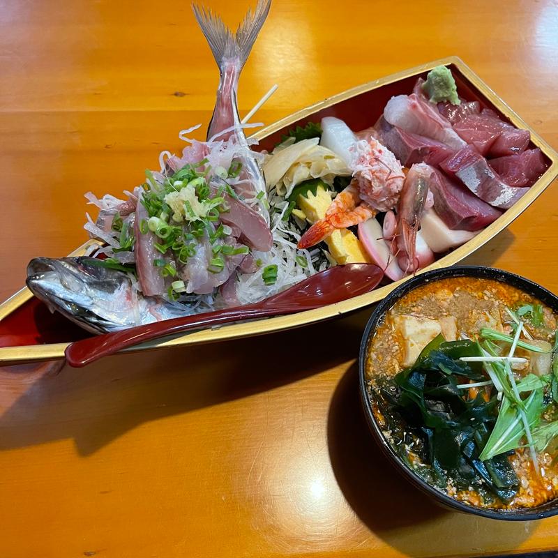 海鮮丼　舟(きみ野)
