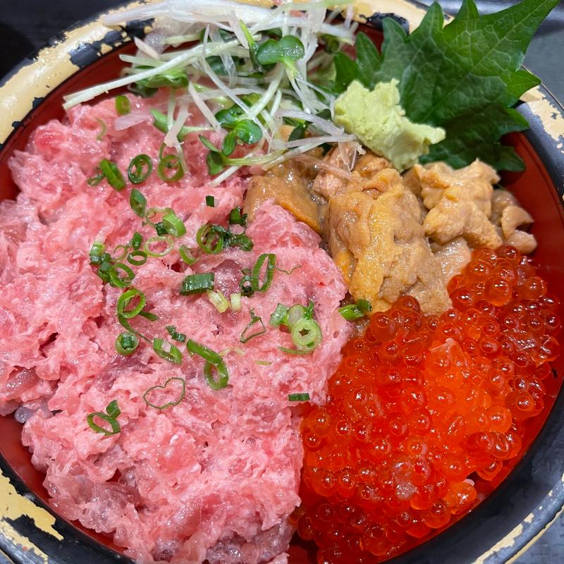 巴丼(タカマル食堂 セブンパークアリオ柏店)