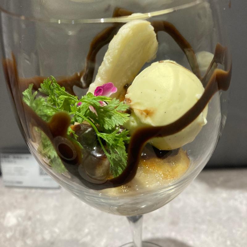 チョコバナナパフェ(刺身と酒のらんぼ)