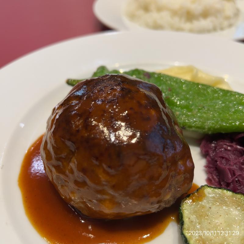 ハンバーグステーキデミグラスソース(レストラン 七條 (シチジョウ))