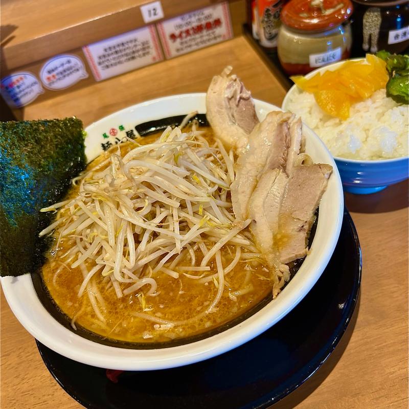 とんこつ味噌ラーメン(尾張とんこつ醤油 麺八屋)