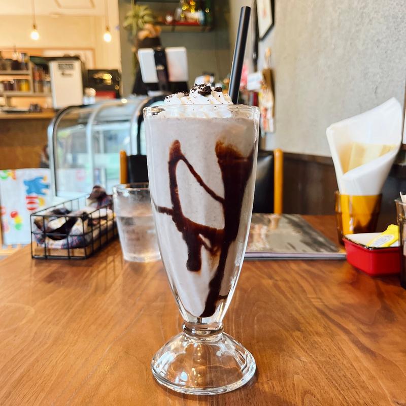 チョコレートバナナシェイク(THE BATI DINER)
