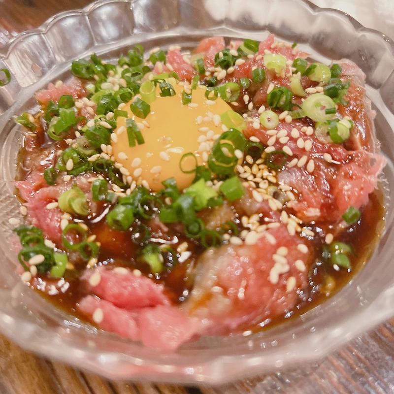 まぐろユッケ(十七番地 下北沢店)