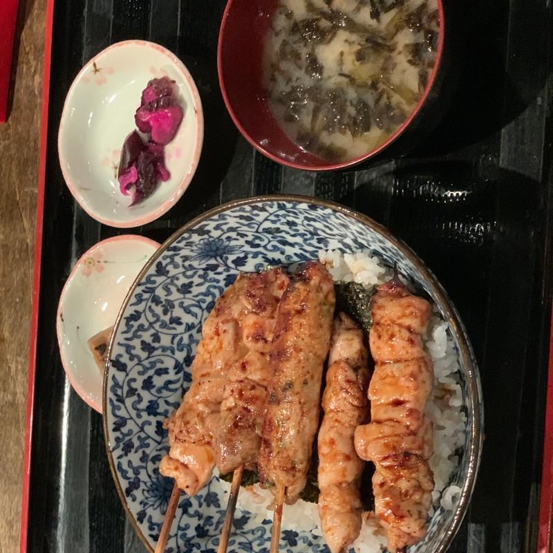 炭火焼き鳥丼(やき鳥おでん 根 北1条店)