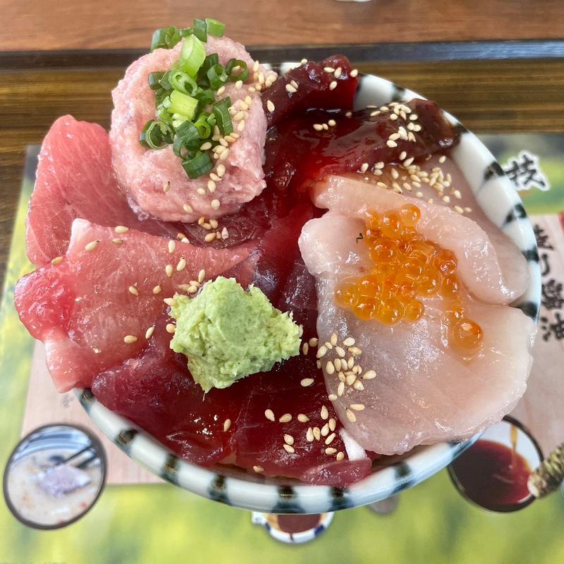 トロとろとろ丼(道の駅　なんぶ)