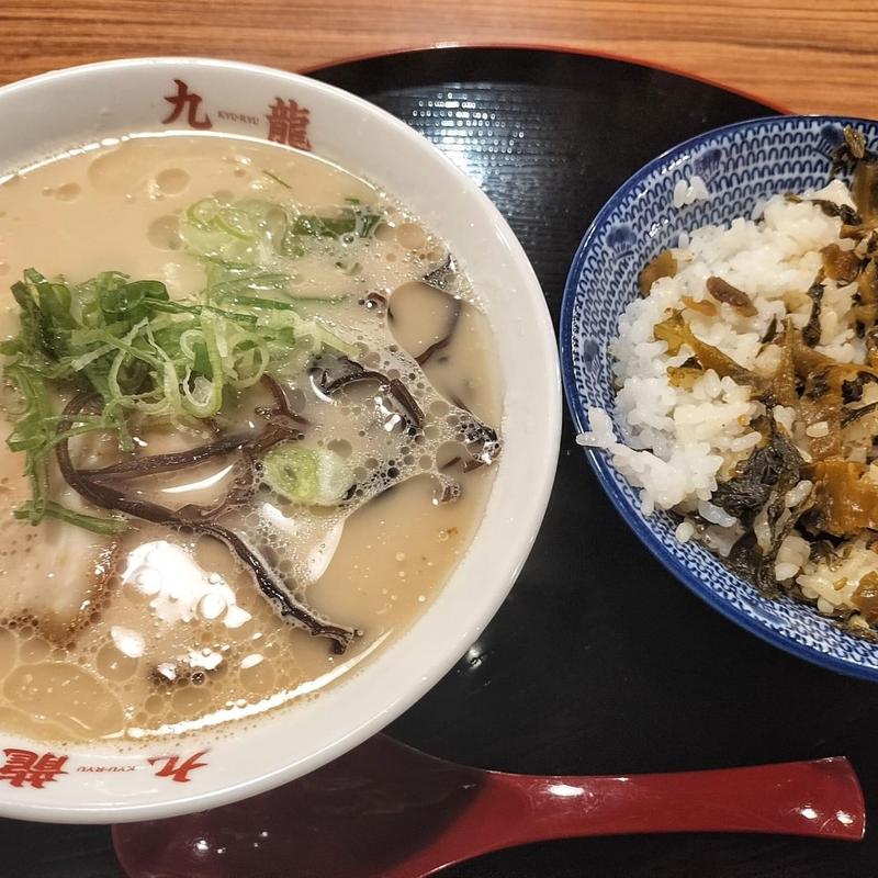 長浜ラーメン 博多高菜ご飯セット(九州うまかもん横丁 九龍 新潟駅前店)