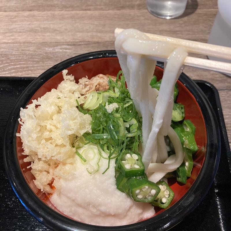 とろろオクラぶっかけうどん(小麦冶 警固店)