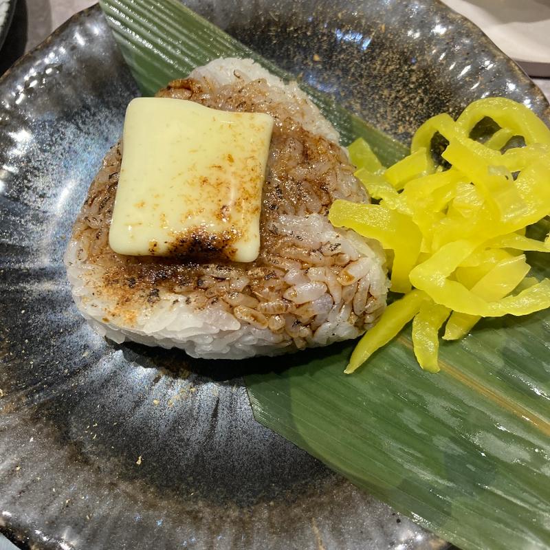 焼きおにぎり(刺身と酒のらんぼ)