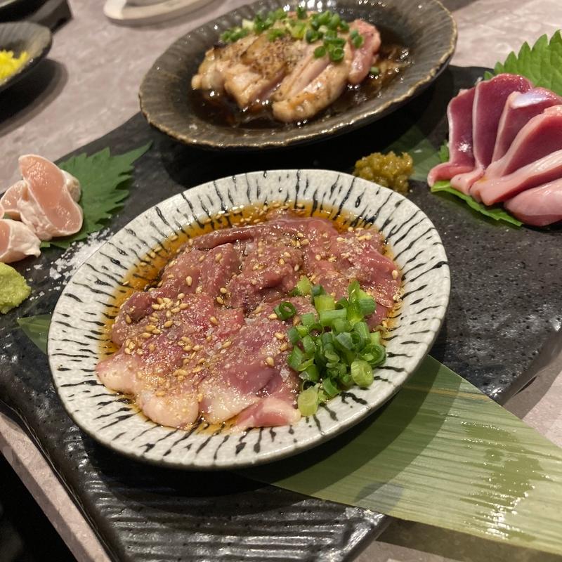 鳥刺し盛り合わせ(刺身と酒のらんぼ)