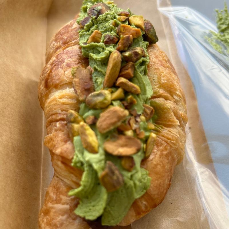 ロースト抹茶 抹茶クリーム＆あんこ クロワッサンサンド(matcha roastery)