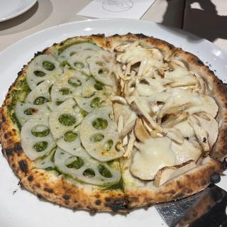 松茸のピザ(リストランテ コエン)
