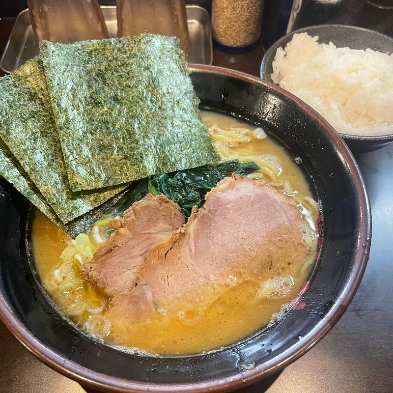 (横浜家系らーめん英 （ひで）)